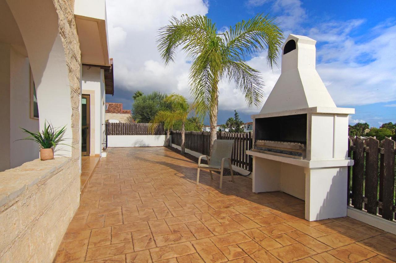 Villa Merry Agia Napa Exterior foto