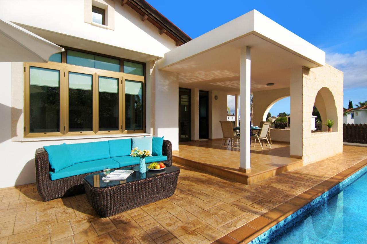 Villa Merry Agia Napa Exterior foto